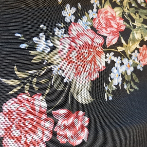 NWT Torrid Floral Mesh Lined Dress - Picture 9 of 9